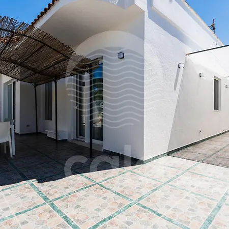 Odysea - A 150m By Cala Salento